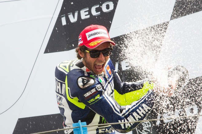 Valentino Rossi sul podio Assen 2013