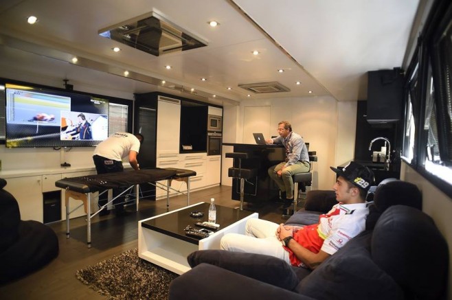 iannone motorhome motogp