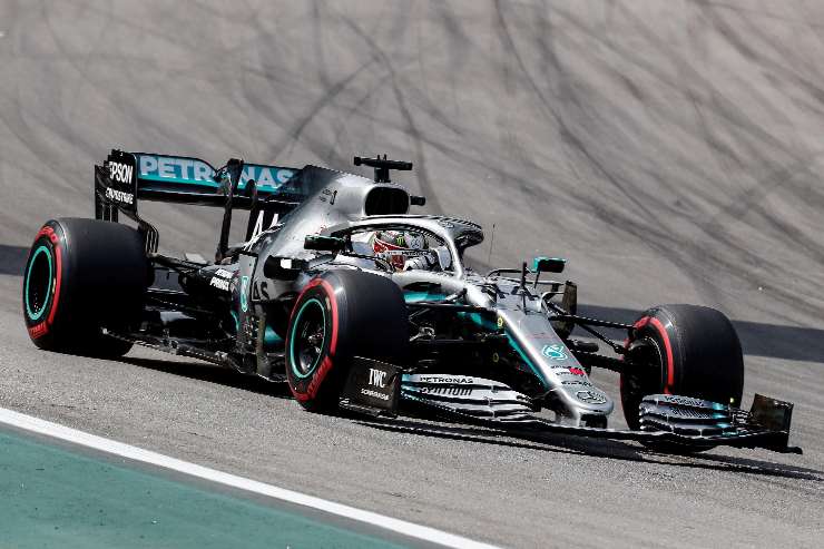 Lewis Hamilton storia pazzesca