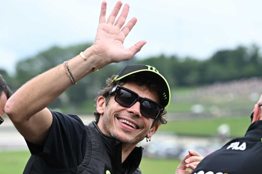 Quale alimentazione segue a tavola Valentino Rossi? 