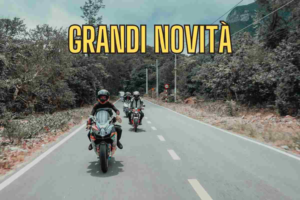 Ultim'ora in Italia, ufficiali i nuovi cartelli stradali: salveranno la vita dei motociclisti, ecco come