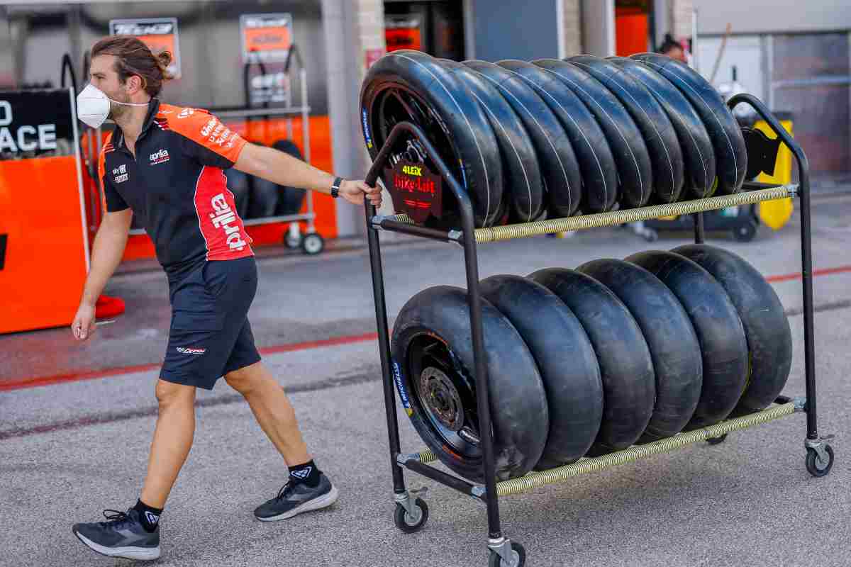 MotoGP, quanto viene a costare un treno di gomme? La cifra vi farà impazzire