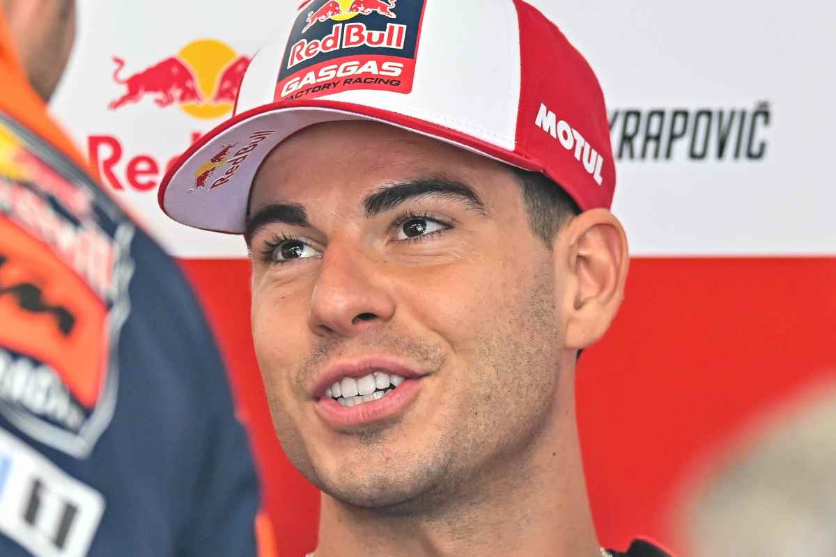 Chi è Augusto Fernandez: fratello, altezza, stipendio e vita privata del pilota MotoGP