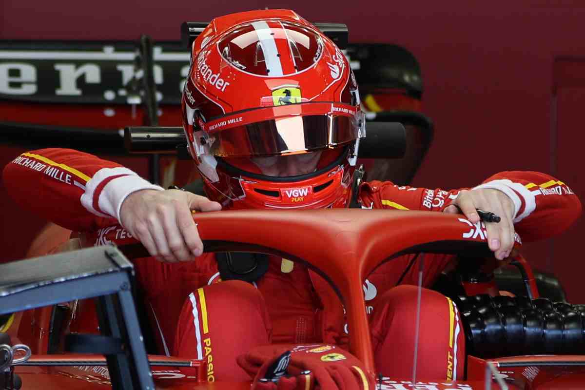 Sapete cosa hanno sotto il casco i piloti di F1?