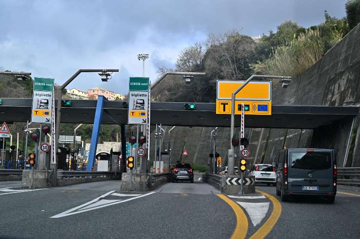 Casello autostradale nuova soluzione