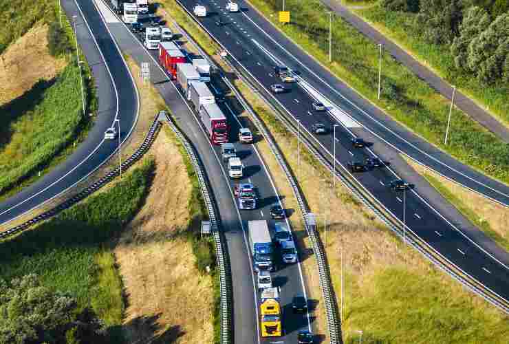 Traffico del primo maggio da bollino rosso