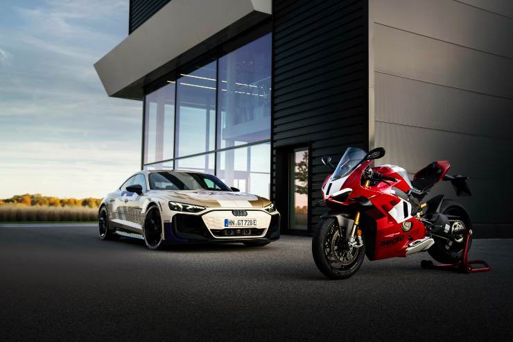Audi challenges Ducati, dispute at dealership shocks motorcyclists: everything revealed