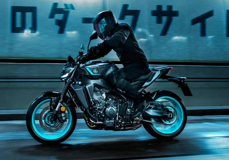 Yamaha MT09 novità usare moto Giappone
