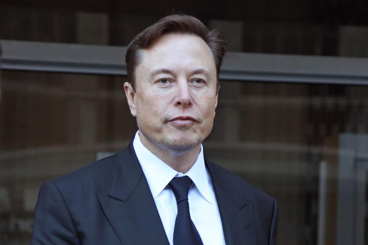 Elon Musk, sai quali auto possiede? Altro che Tesla