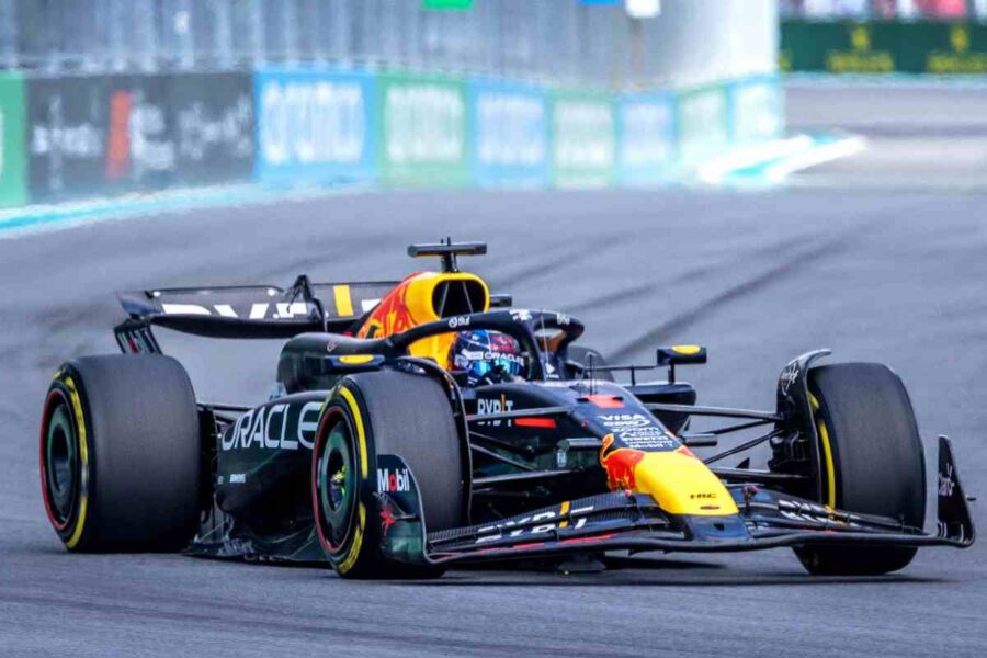 F1 Max Verstappen ancora al top