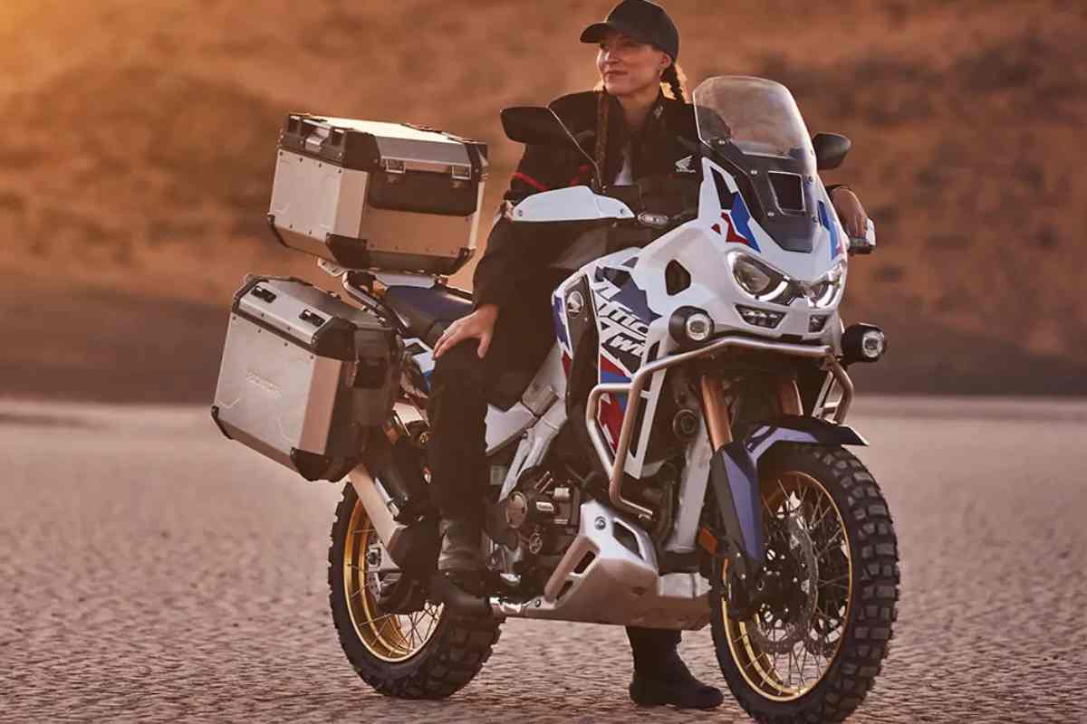 Honda Africa Twin moto occasione maxienduro novità prezzo