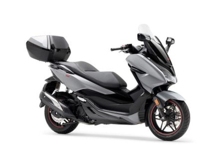 Scooter SYM Suzuki Honda Vespa occasione usata moto