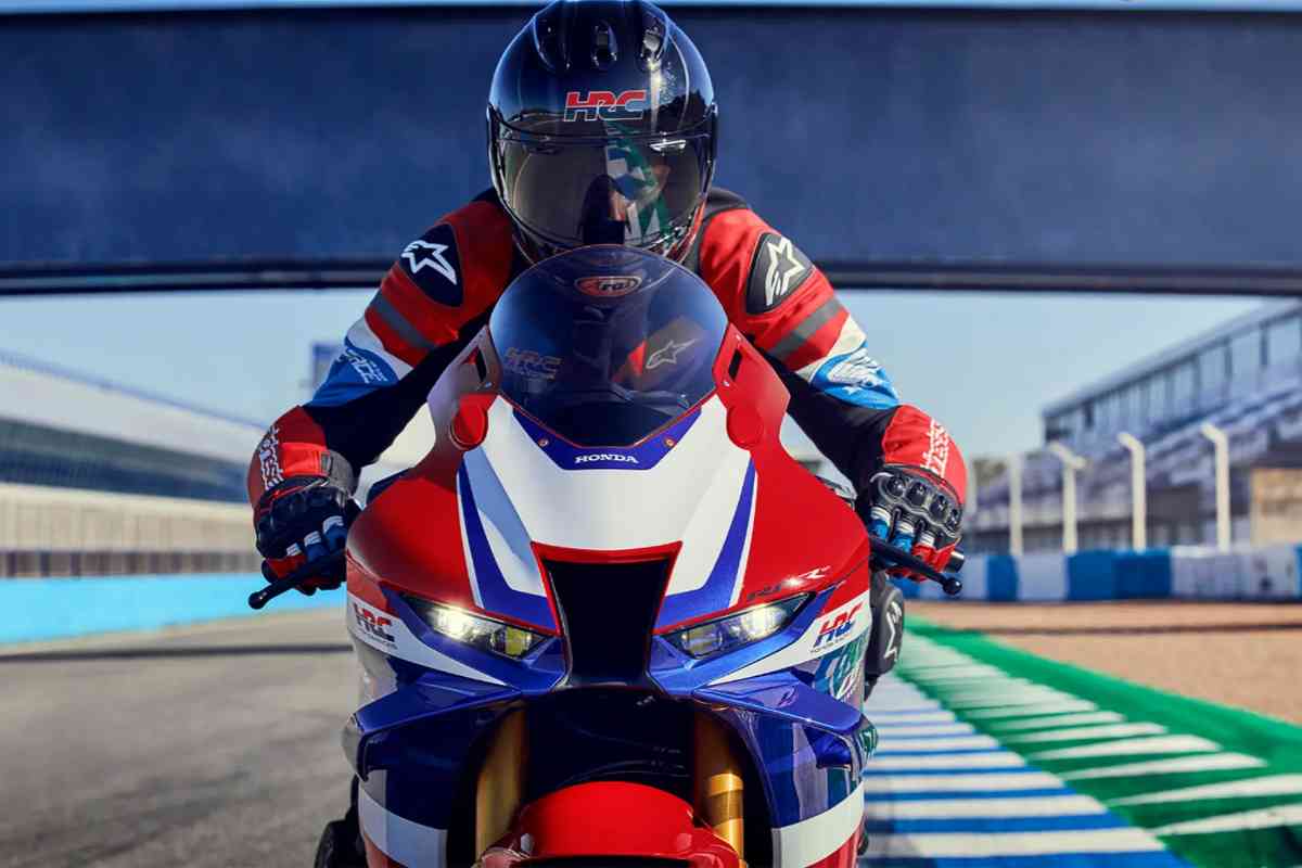 Nuova superbike giapponese in vendita