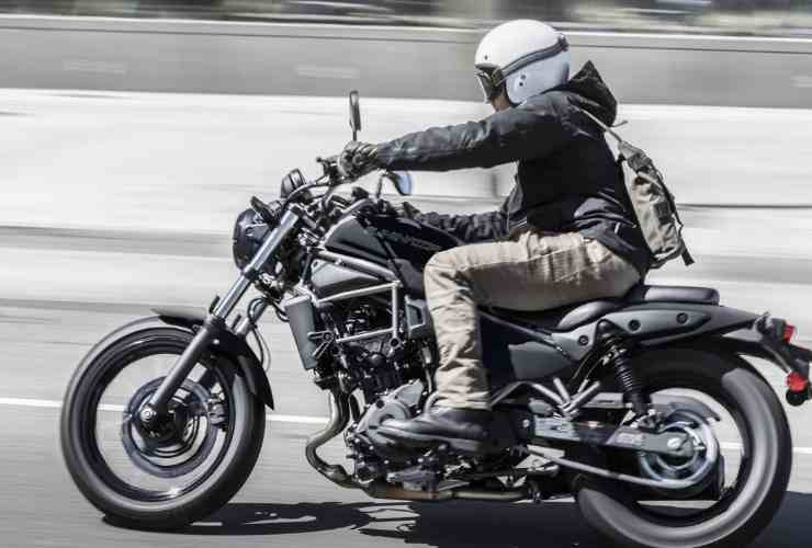 La Kawasaki Eliminator 500 è tornata