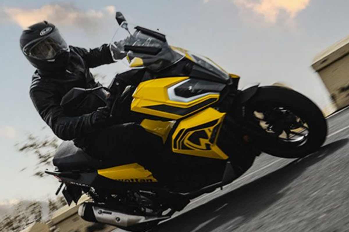 Grande marchio di scooter offre immatricolazione gratuita e accessori bonus