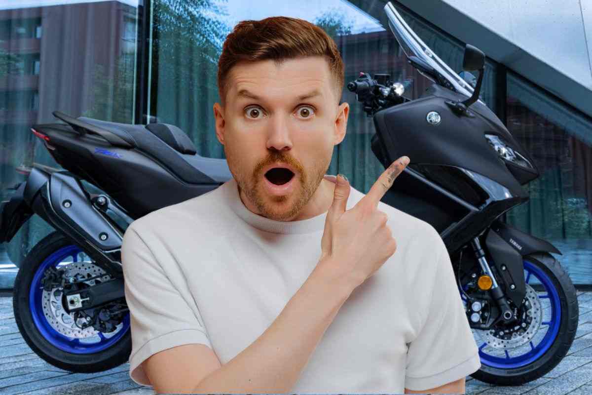 Moto Yamaha T Max