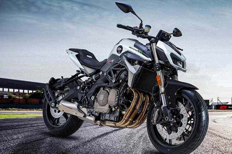 QJ Motor SRK600 novità naked Yamaha Kawasaki